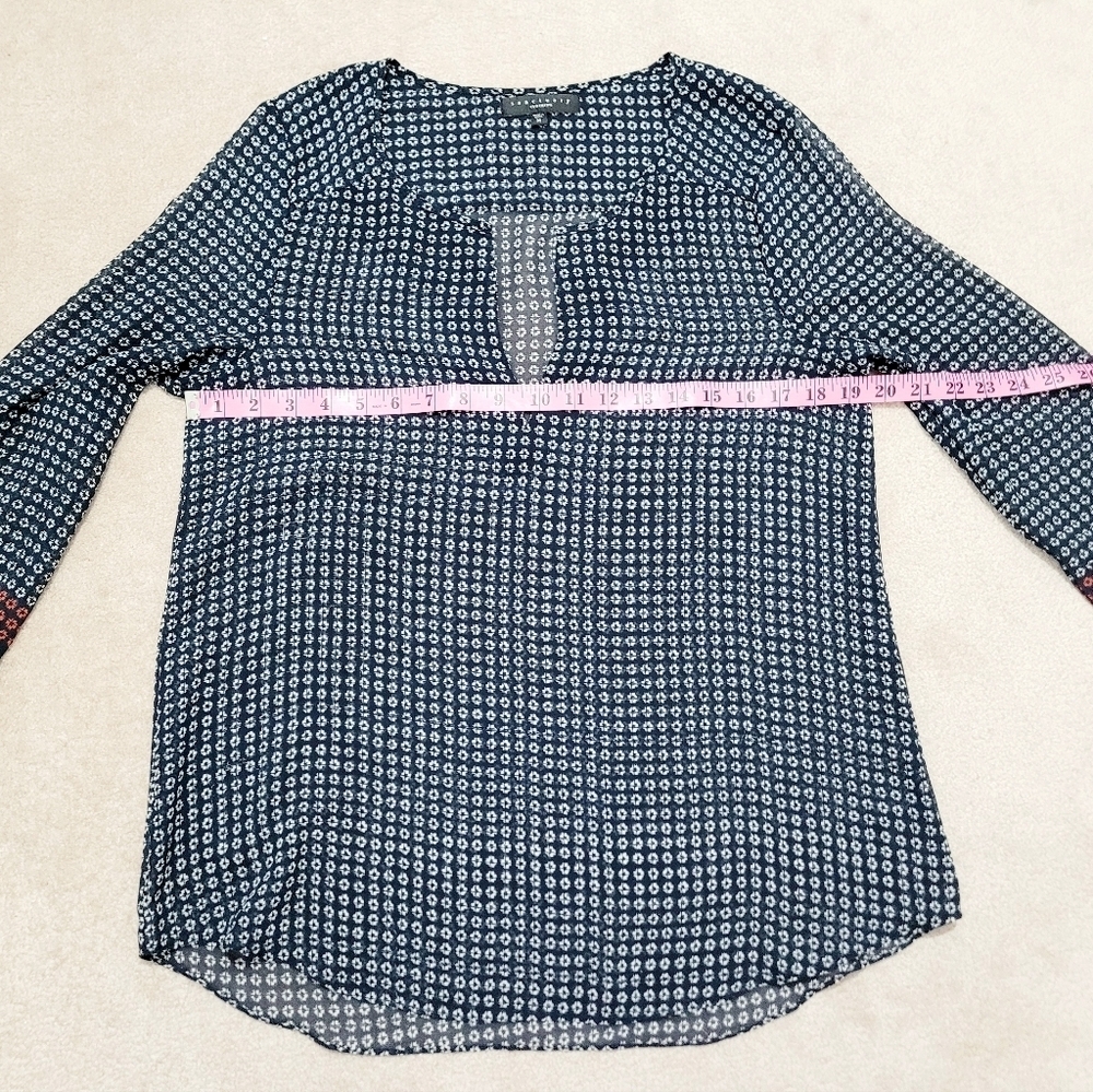 Sanctuary Clothing Woman's Sheer Blouse Top Size M Blue Print Long Sleeves - Picture 9 of 12